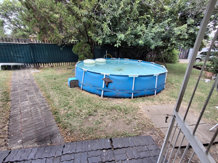 4 Bedroom Property for Sale in Oos Einde North West